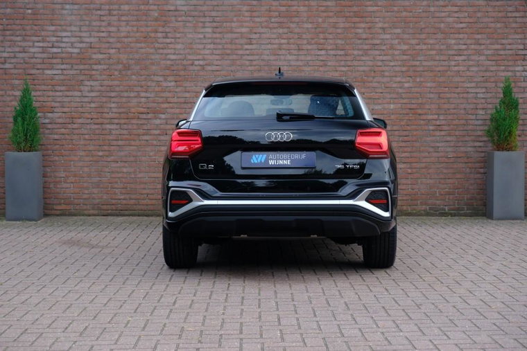 Vehicle Image 33