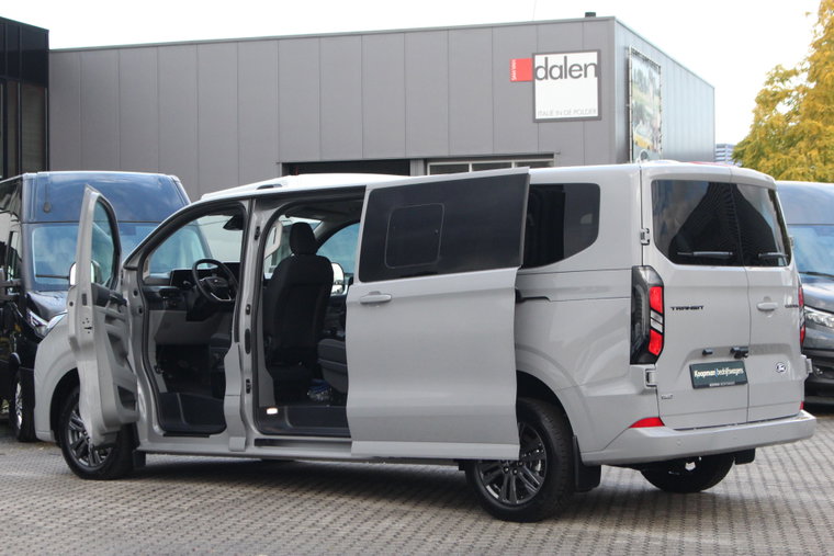 Vehicle Image 18