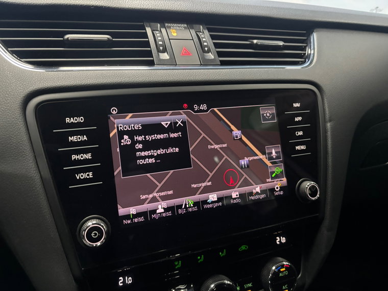 Vehicle Image 17
