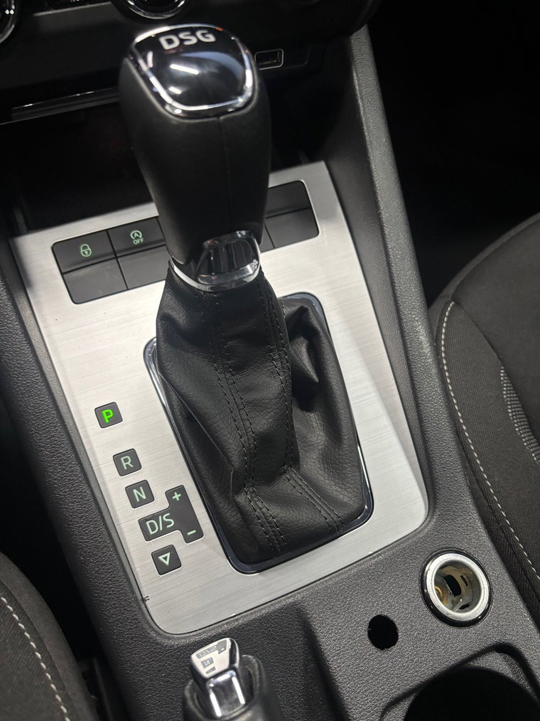 Vehicle Image 20
