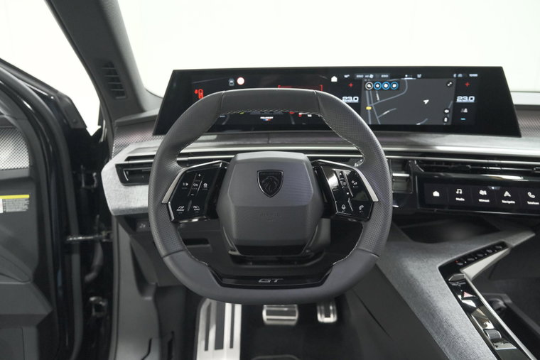 Vehicle Image 38