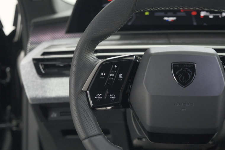 Vehicle Image 39