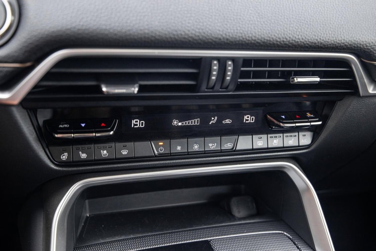 Vehicle Image 46