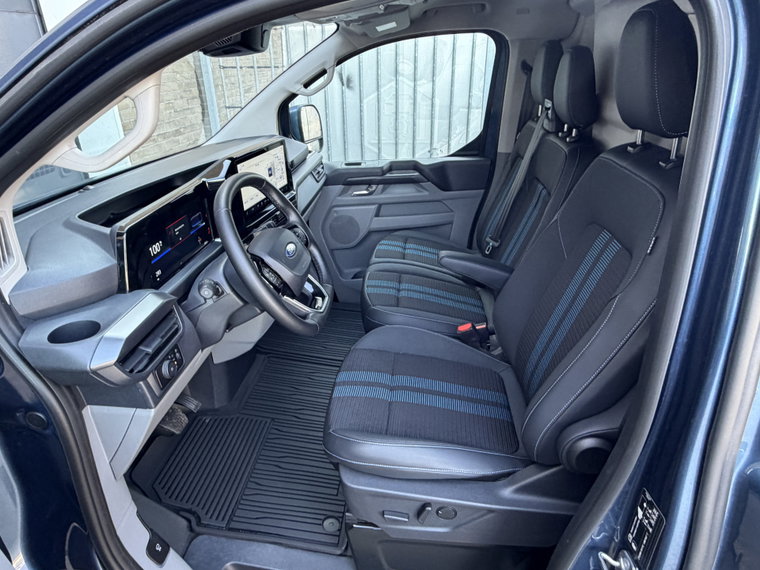 Vehicle Image 35