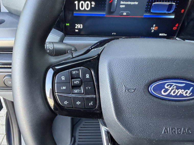 Vehicle Image 39