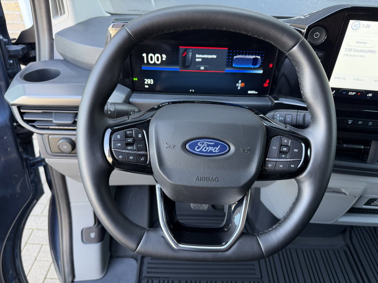 Vehicle Image 40