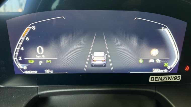 Vehicle Image 9