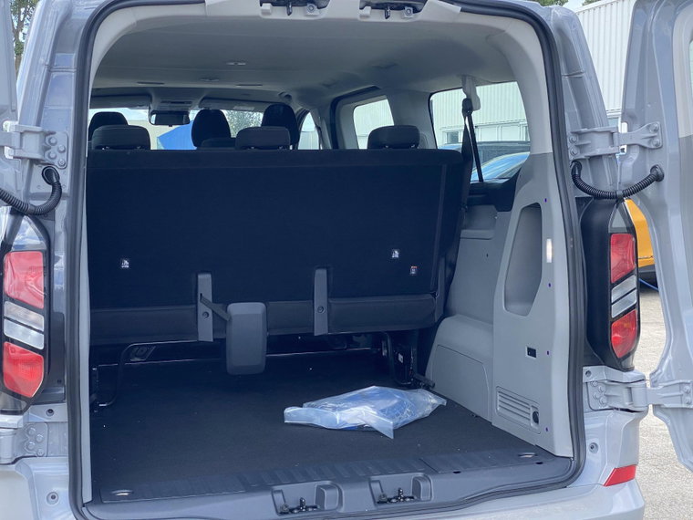 Vehicle Image 40