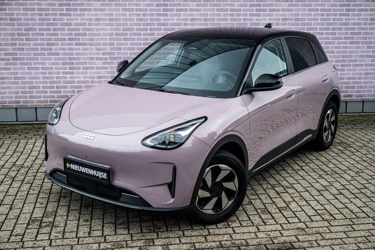 Vehicle Image 15