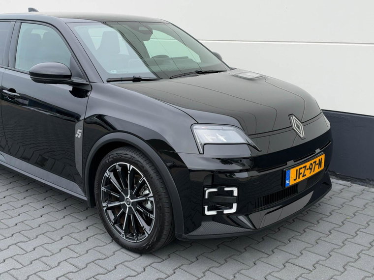 Vehicle Image 37