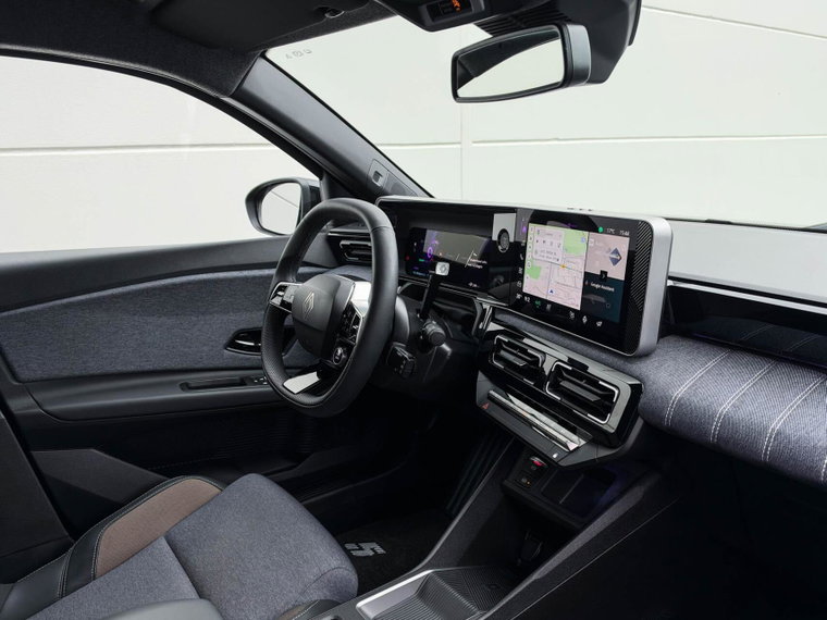 Vehicle Image 39