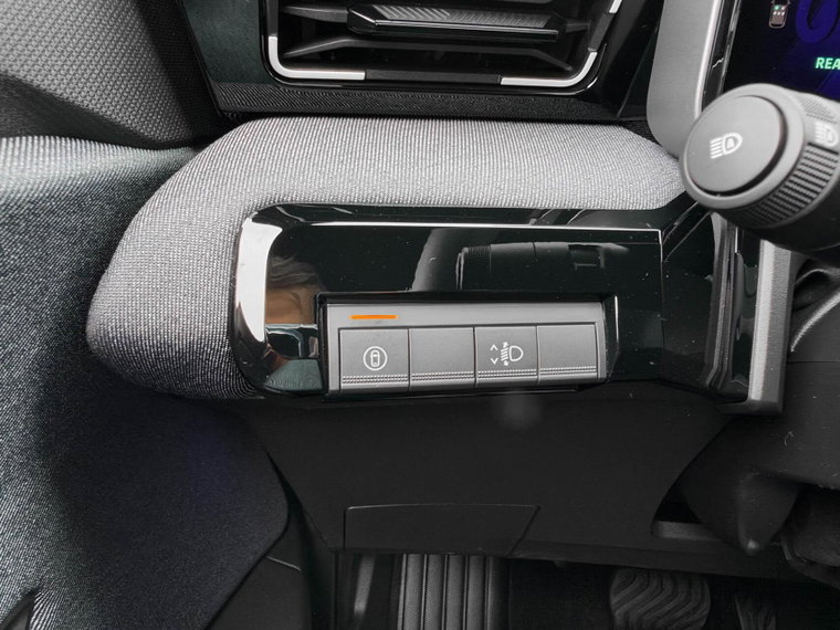 Vehicle Image 45