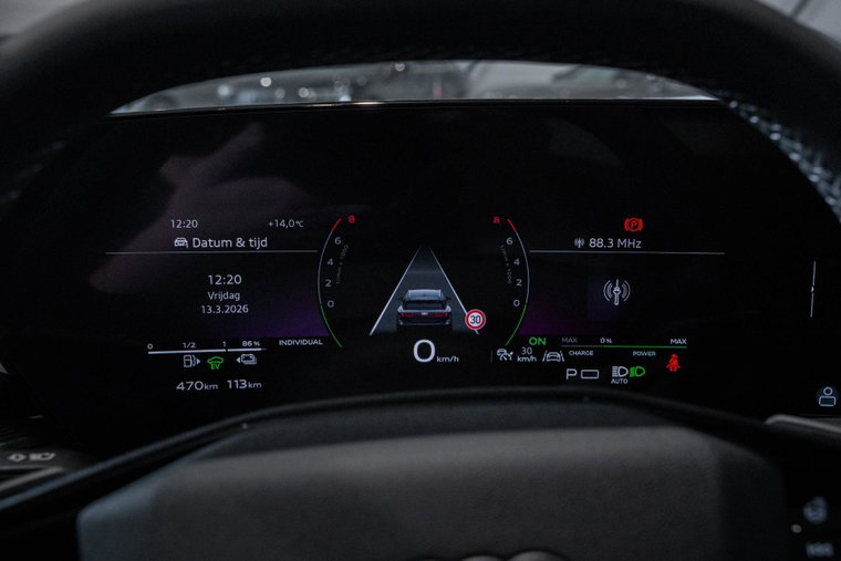 Vehicle Image 36