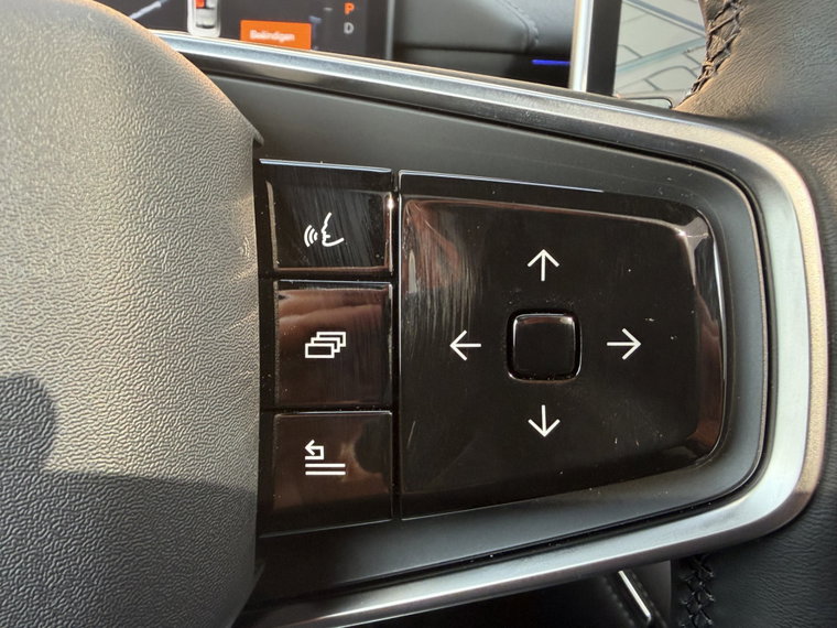 Vehicle Image 29