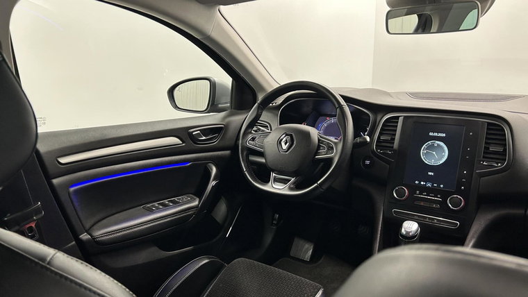 Vehicle Image 17