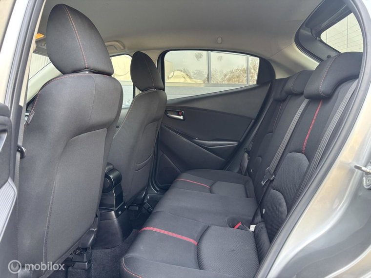 Vehicle Image 21