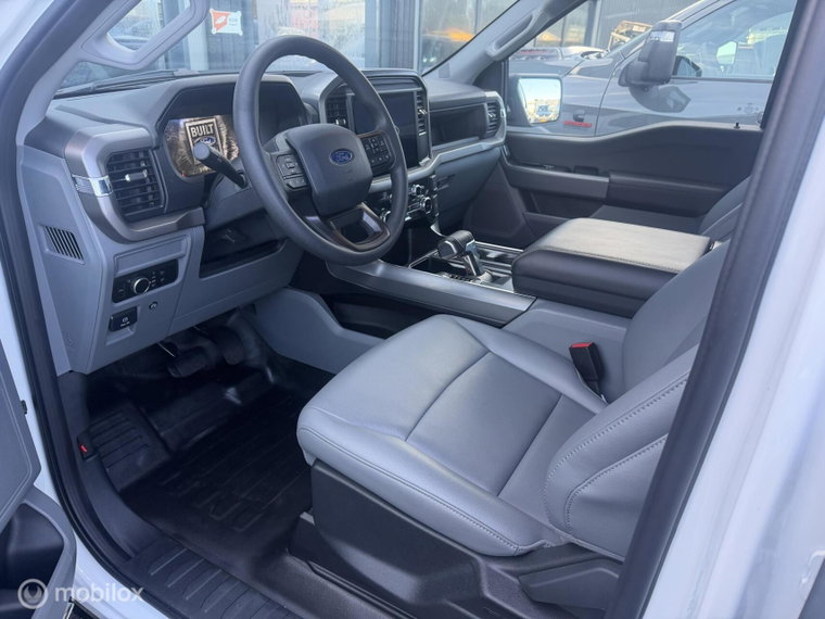 Vehicle Image 19