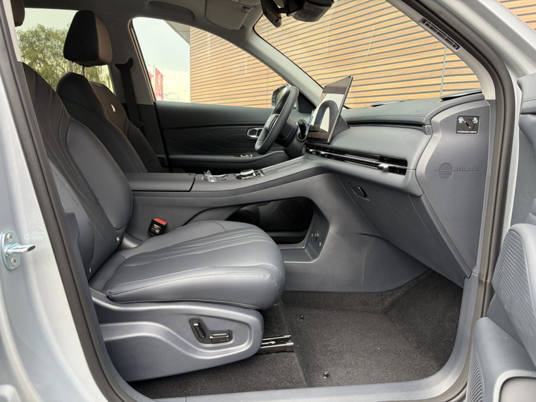 Vehicle Image 41