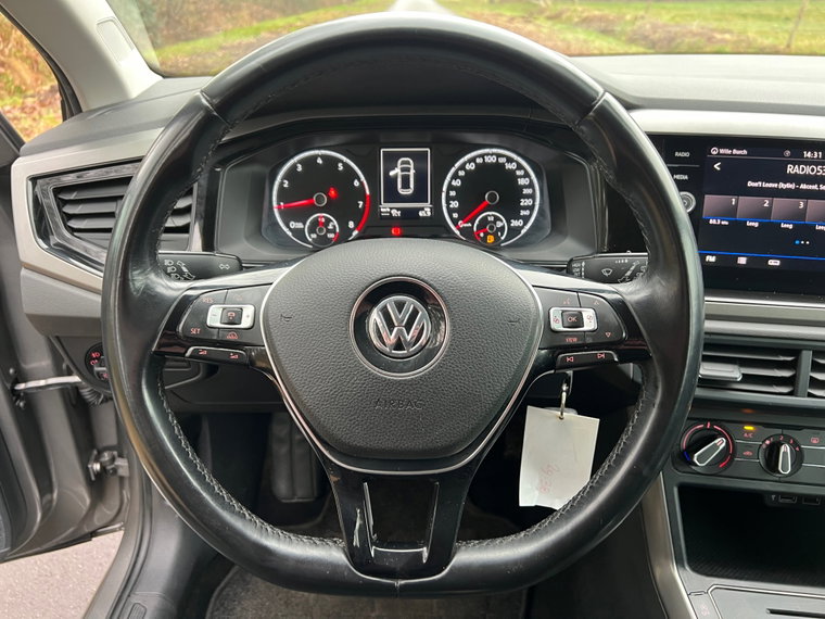 Vehicle Image 15