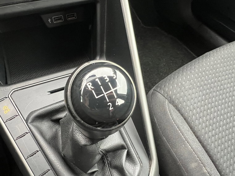 Vehicle Image 23