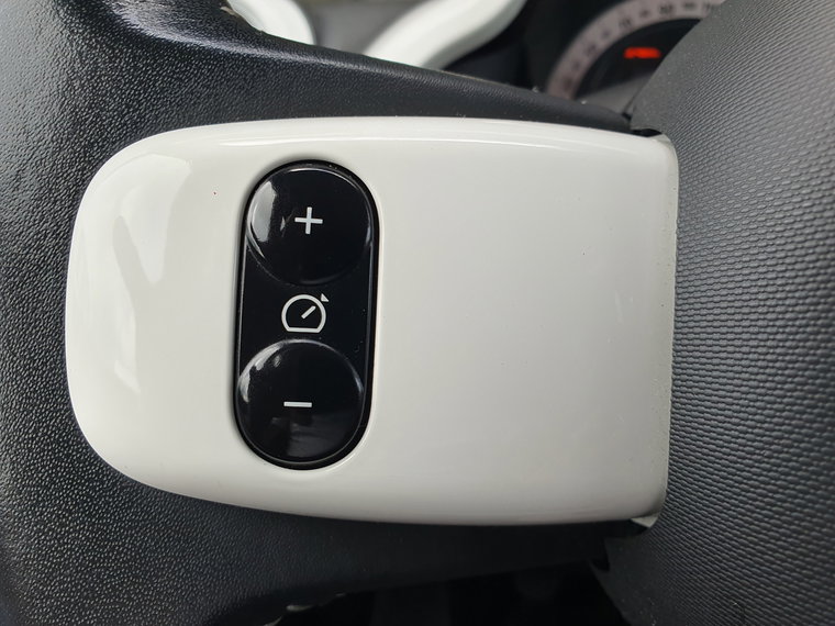 Vehicle Image 28