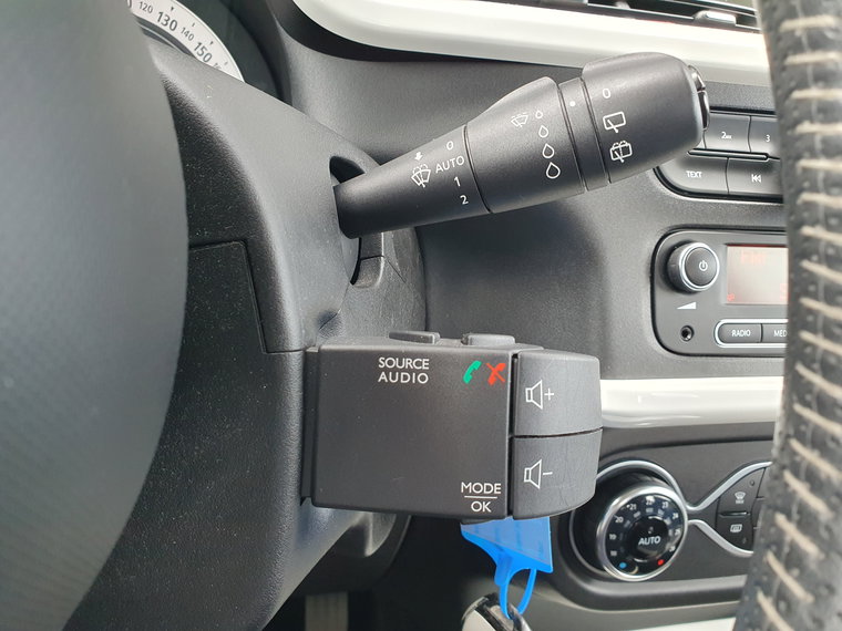 Vehicle Image 29