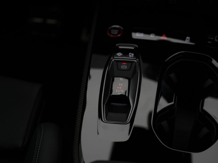 Vehicle Image 27