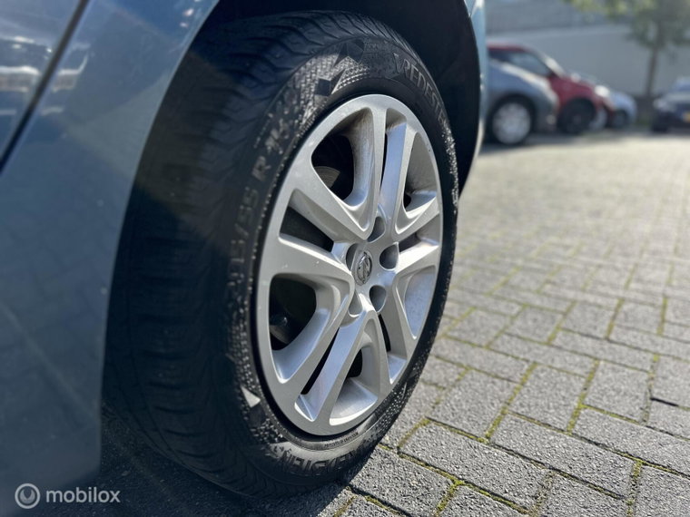 Vehicle Image 38
