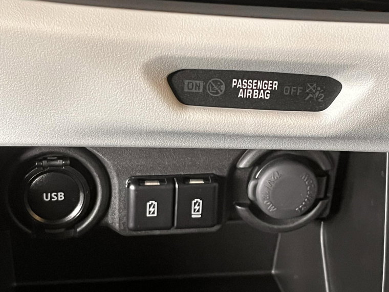 Vehicle Image 24