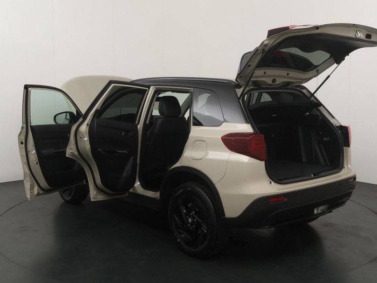 Vehicle Image 18