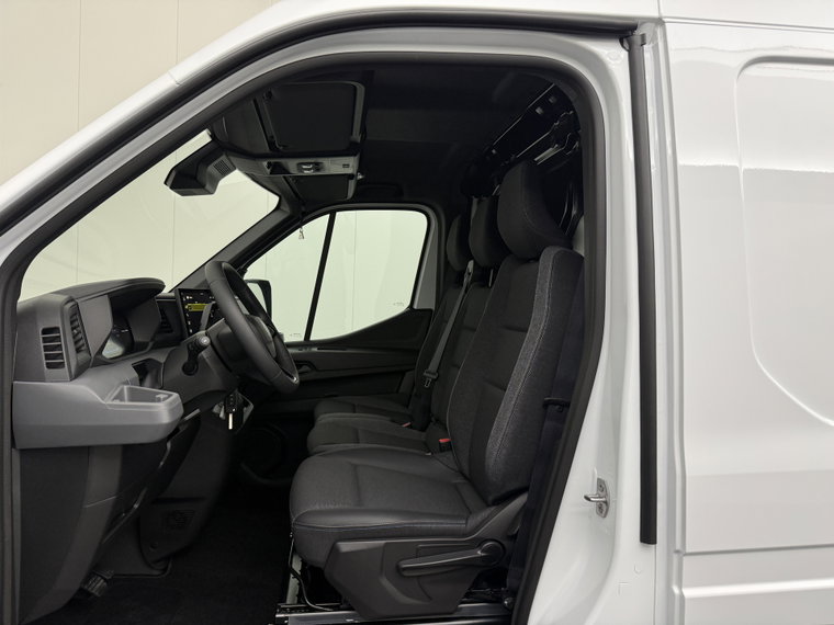 Vehicle Image 26