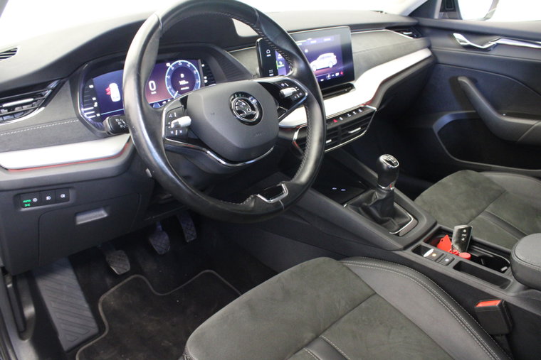 Vehicle Image 14