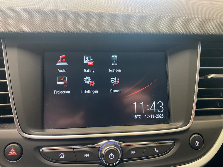 Vehicle Image 38