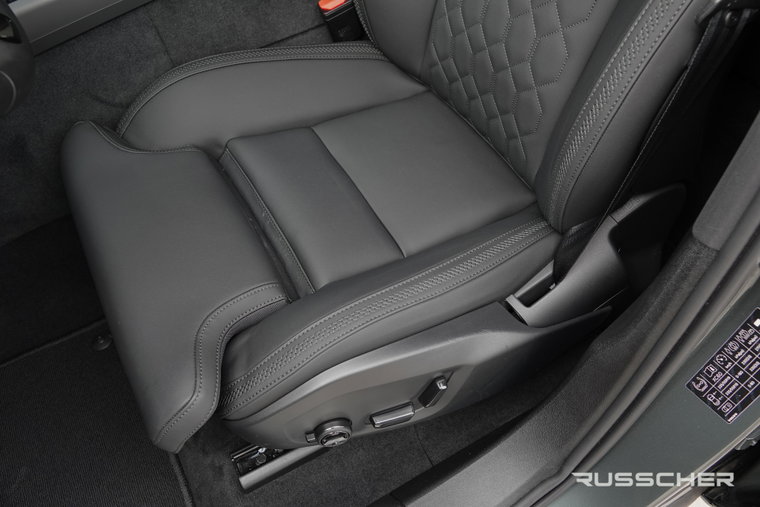 Vehicle Image 43