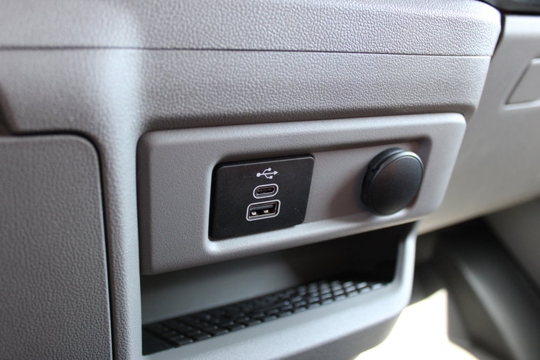 Vehicle Image 22