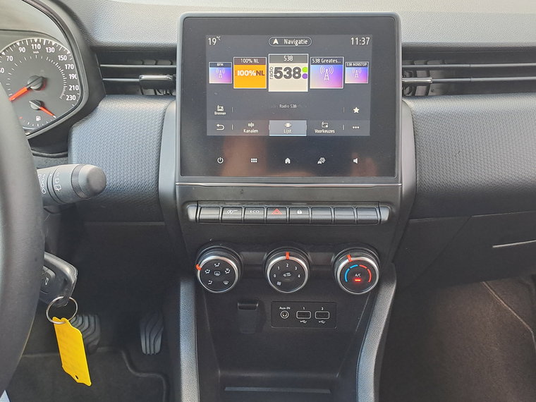Vehicle Image 26