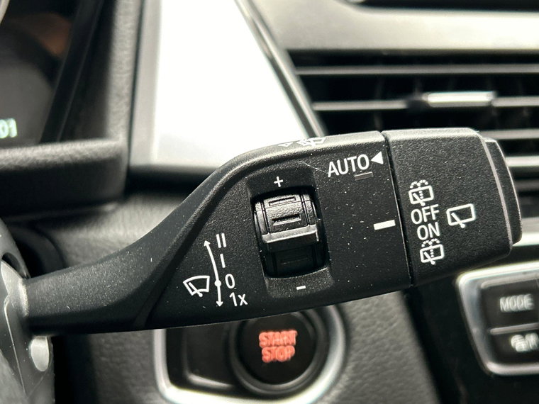 Vehicle Image 28
