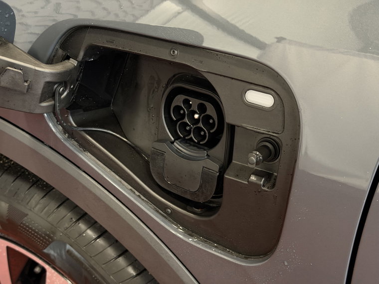 Vehicle Image 60