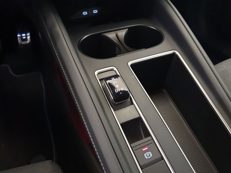 Vehicle Image 24
