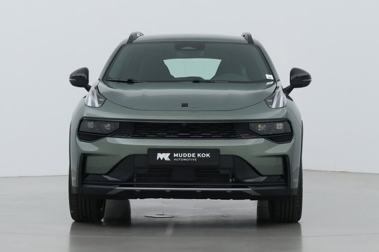 Vehicle Image 16