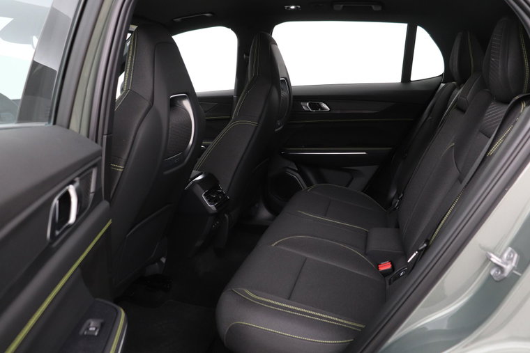 Vehicle Image 37