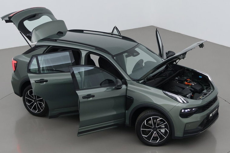 Vehicle Image 6