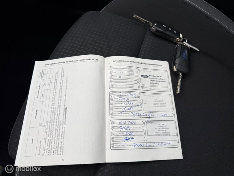 Vehicle Image 30
