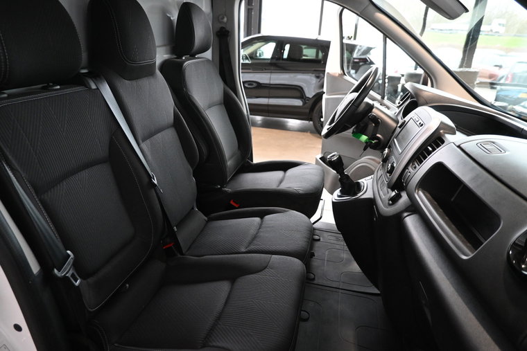 Vehicle Image 19