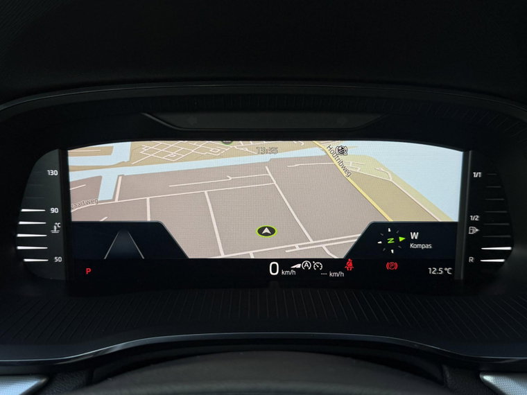 Vehicle Image 23