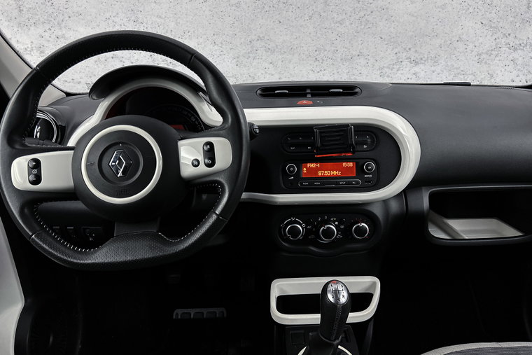 Vehicle Image 13