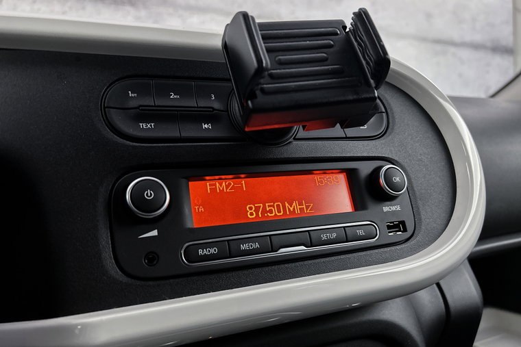 Vehicle Image 18