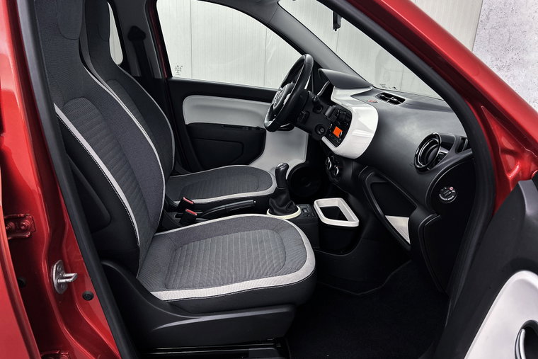 Vehicle Image 30