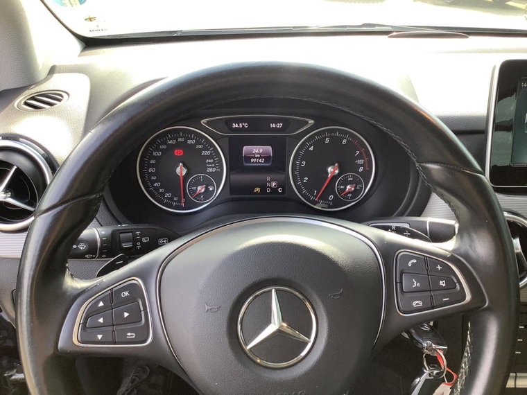 Vehicle Image 26