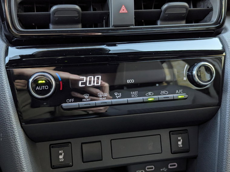 Vehicle Image 30
